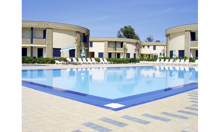 residence GIRASOLI: swimming-pool