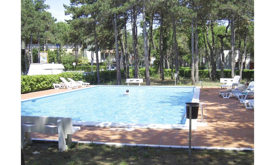apartments CASTELLO: swimming-pool