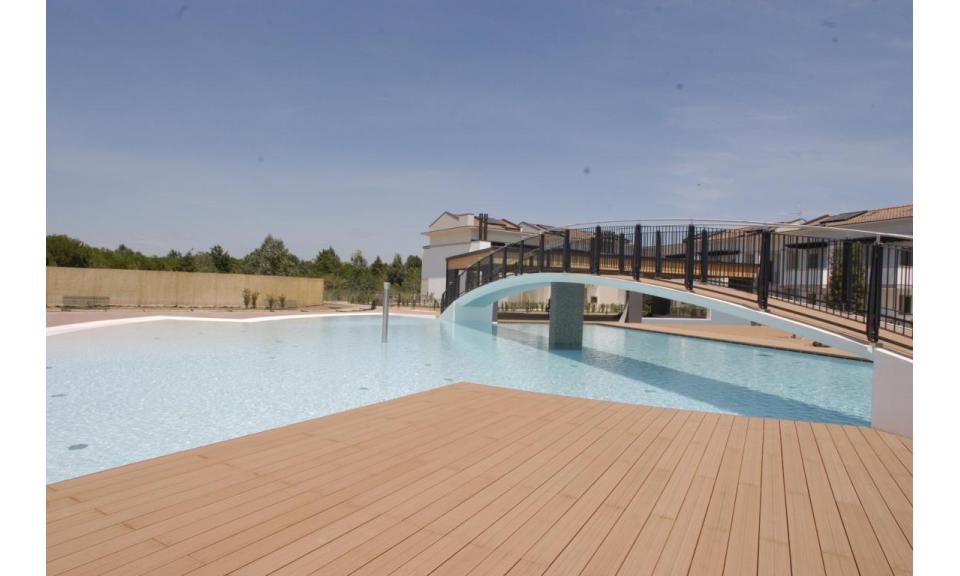 residence EVANIKE: swimming-pool