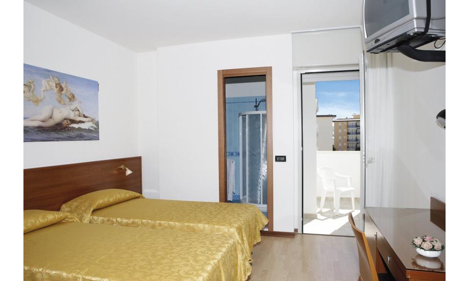 hôtel GRAN VENERE BEACH: chambre à coucher (exemple)