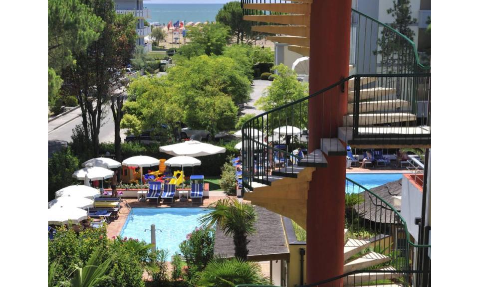 hotel BEMBO: vista mare (esempio)