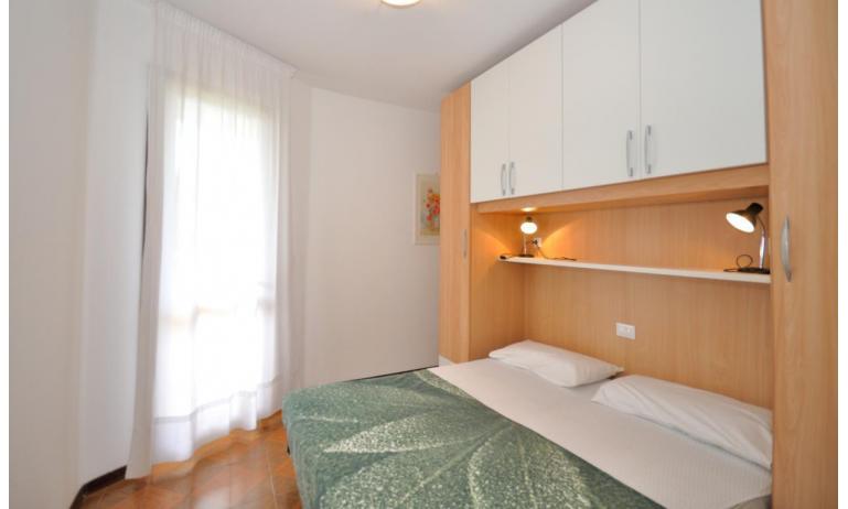 appartamenti VILLAGGIO TIVOLI: C6 - camera matrimoniale (esempio)
