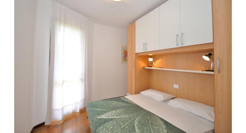 appartamenti VILLAGGIO TIVOLI: C6 - camera matrimoniale (esempio)