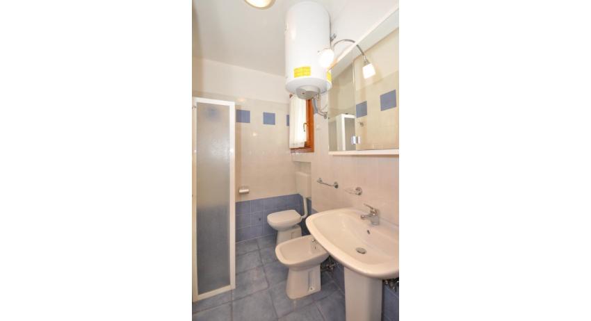 appartamenti ORCHIDEA: C6 - bagno (esempio)