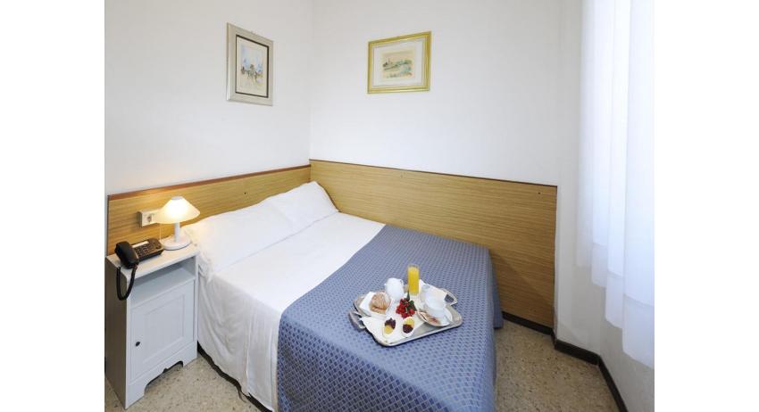 hotel PALACE: Standard - single bedroom (example)