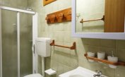 Residence ITACA: B6* - Badezimmer mit Duschkabine (Beispiel)