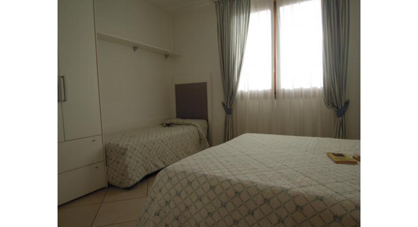 résidence TULIPANO: C6 - chambre à 3 lits (exemple)
