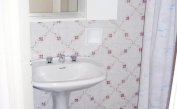 villaggio TIVOLI: C7 - bathroom (example)
