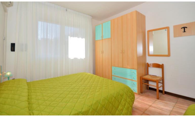 Residence LIDO DEL SOLE 1: B5 - Schlafzimmer (Beispiel)