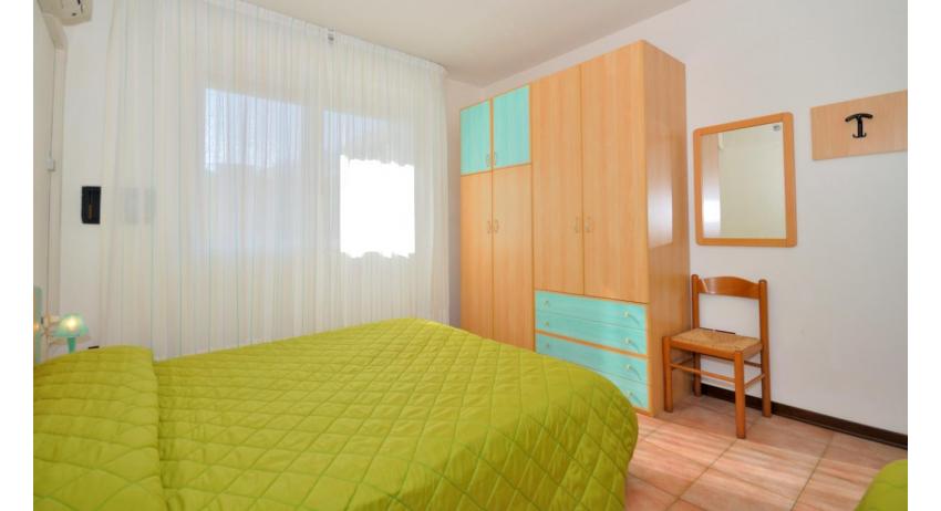 Residence LIDO DEL SOLE 1: B5+ - Schlafzimmer (Beispiel)