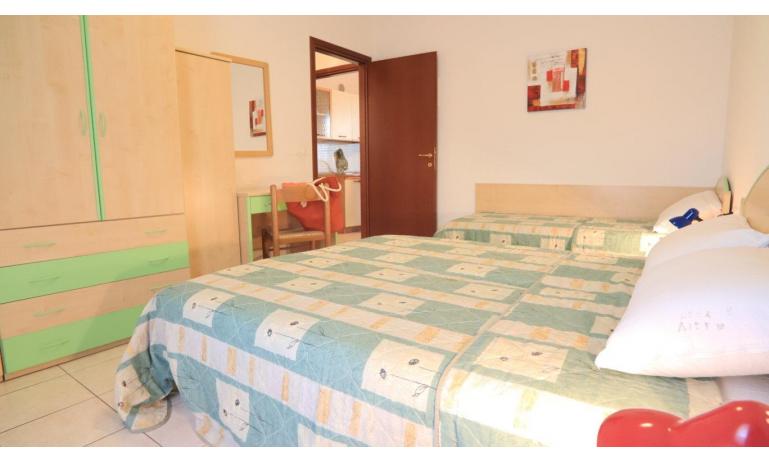 residence LEOPARDI-GEMINI: B5/0 - bedroom (example)