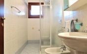 residence LEOPARDI-Gemini: D9 - bathroom (example)