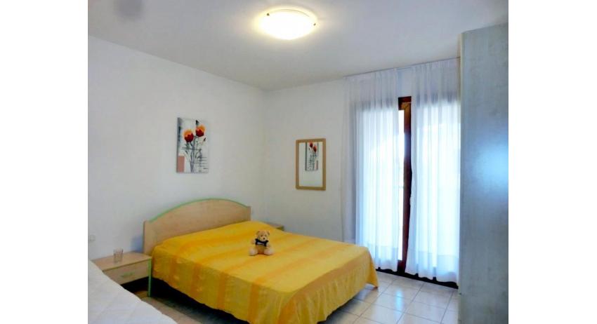 residence LEOPARDI-Gemini: D9 - bedroom (example)
