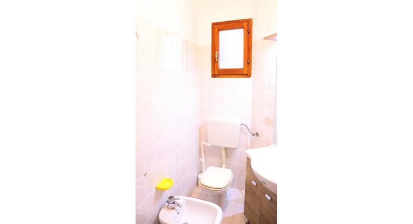 apartments AUSONIA: C7 - bathroom (example)