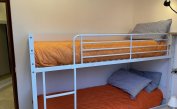 Ferienwohnungen AUSONIA: C7 - Schlafzimmer mit Stockbett (Beispiel)