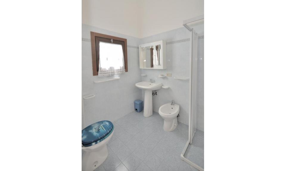 Ferienwohnungen LAGUNA GRANDE: A3 - Badezimmer mit Duschkabine (Beispiel)