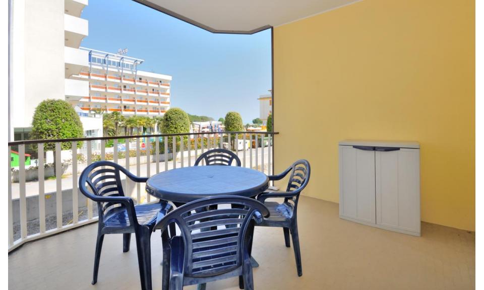 apartments TAGLIAMENTO: C7 - balcony (example)