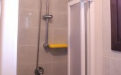 residence GEMINI: C7/0 - bathroom with a shower enclosure (example)