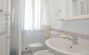 Ferienwohnungen RANIERI: A3 - Badezimmer mit Duschkabine (Beispiel)