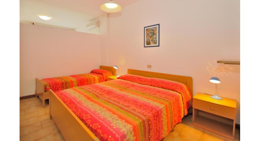 appartament MONACO: A5 - niche avec lit (exemple)