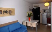 aparthotel ASHANTI: C6 N2 - soggiorno rinnovato (esempio)