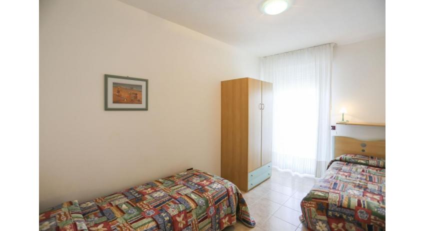 residence LIDO DEL SOLE: C7 - twin room (example)
